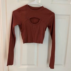 Lululemon sz 2 longsleeve workout top